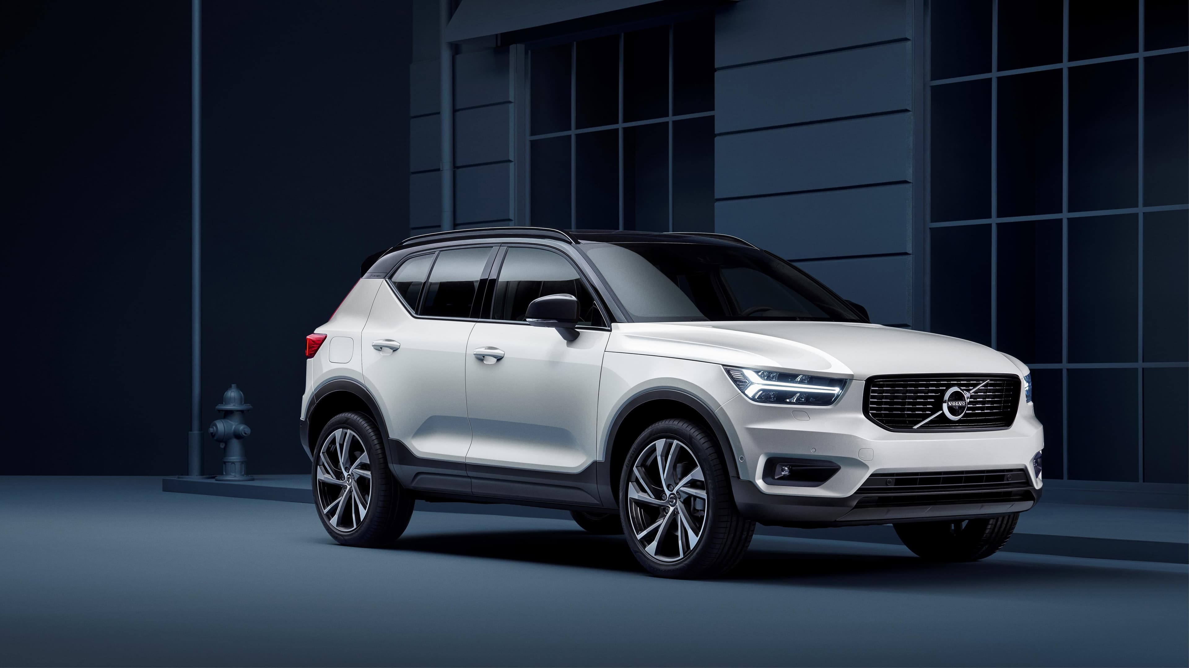 Volvo XC40 - Image 1